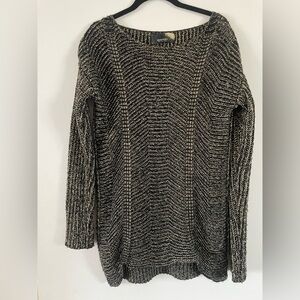 Stradivarius Black and Gold Knit Sweater